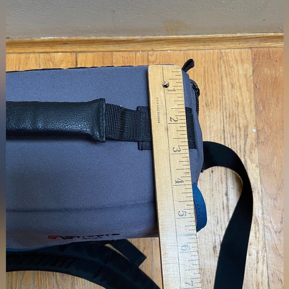 LOWEPRO NOVA 1 AW PADDED CAMERA SHOULDER BAG Dividers DSLR - Picture 11 of 11